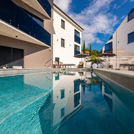 Villa Aurea Apartments Malinska De Luxe ภายนอก รูปภาพ