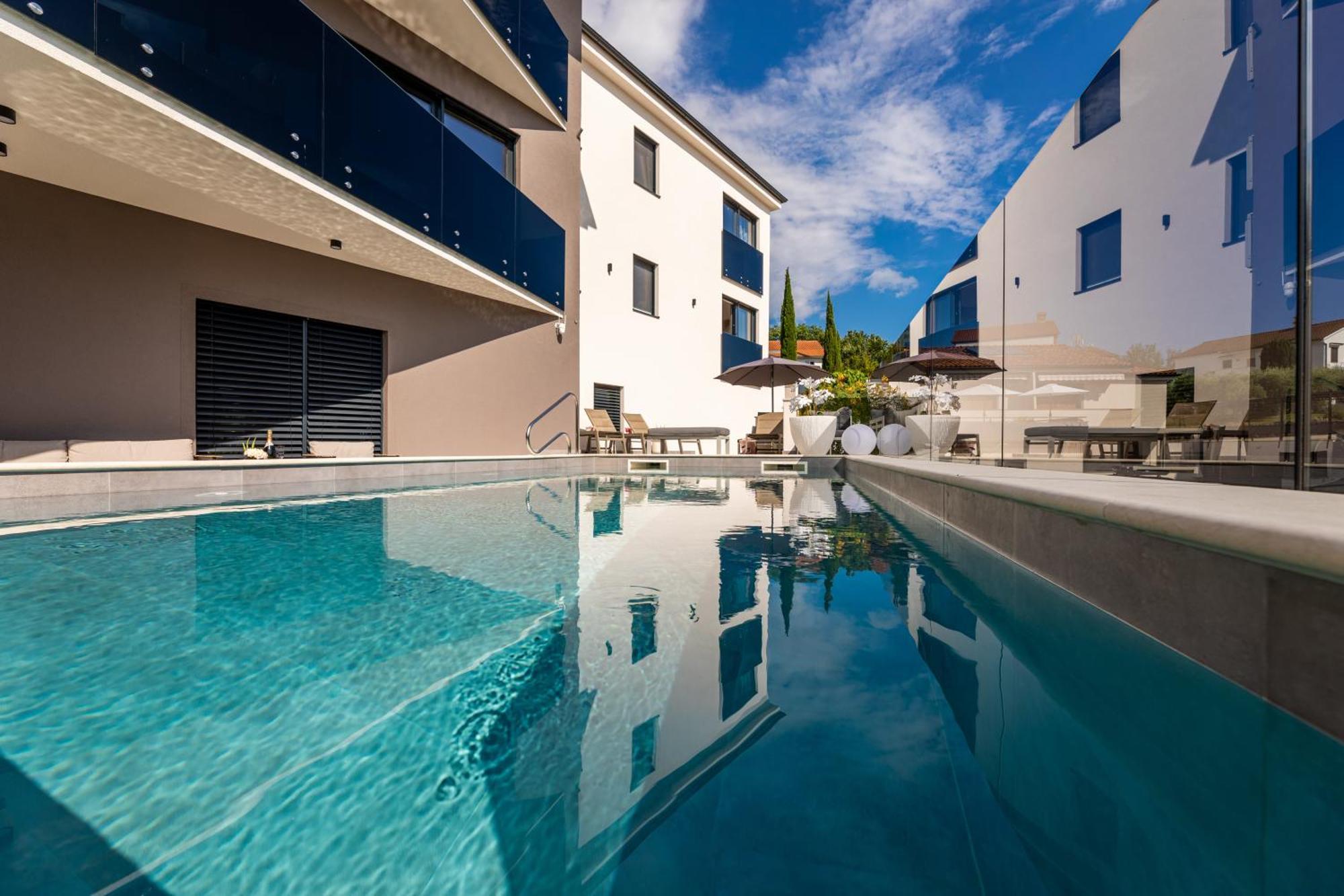 Villa Aurea Apartments Malinska De Luxe ภายนอก รูปภาพ