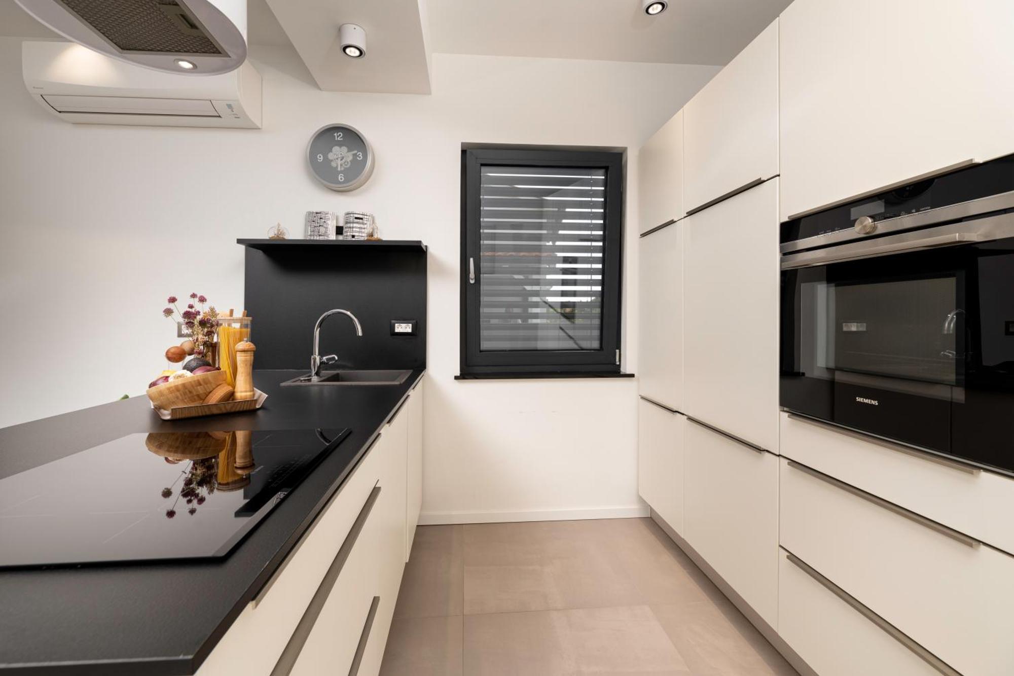 Villa Aurea Apartments Malinska De Luxe ภายนอก รูปภาพ